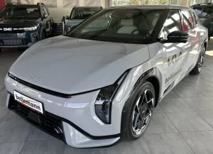 Kia EV4 Hatchback 81,4 kWh verfügbar ab 05.01.26  GT