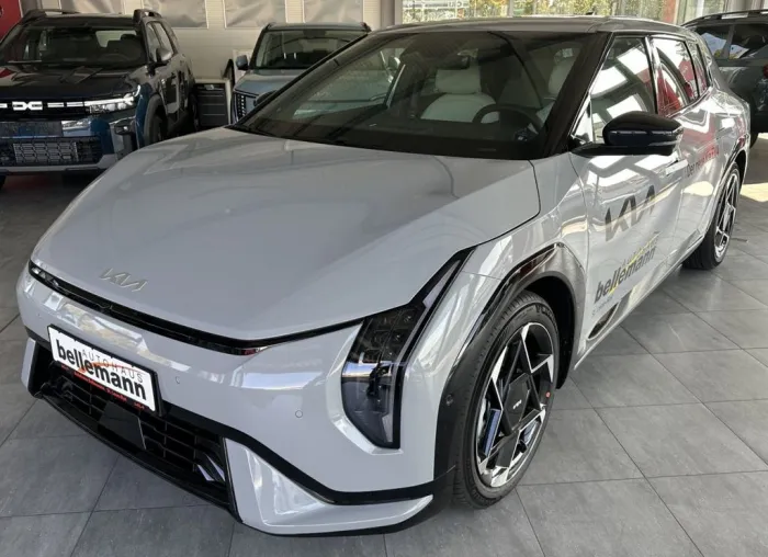 Kia EV4 Hatchback 81,4 kWh verfügbar ab 05.01.26  GT
