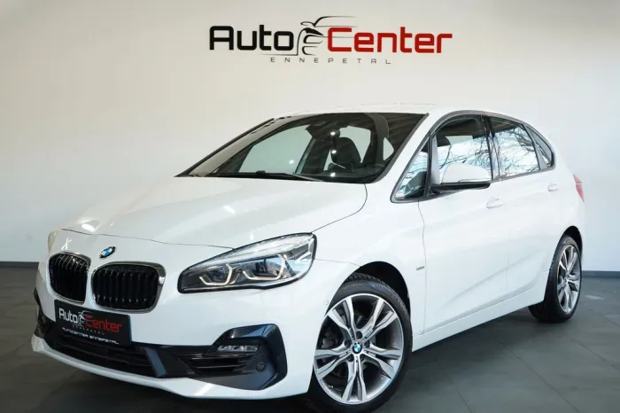 BMW 218i Active Tourer Sport Line*Head-Up*Kamera*