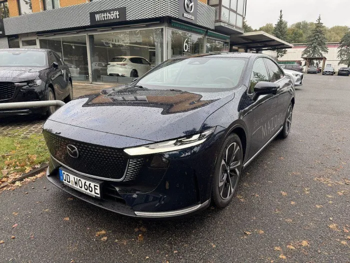 Mazda 6E EV 258ps