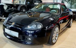 MG TF 80th Anniversary Rot Schwarz Top!!! Wenig KM