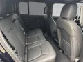 Land Rover Defender 110 D300 X-Dynamic SE