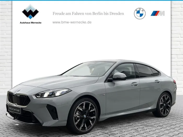 BMW 220 Gran Coupé 360, Iconic Glow, Head-Up