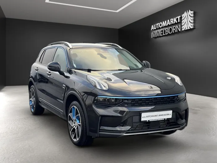 Lynk&Co 01 1.5 TD PHEV 192 kW 20*LED*360°*Pano*Sound*DAB