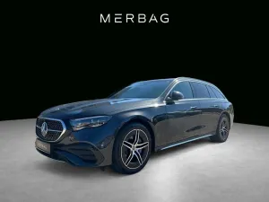 Mercedes-Benz E 300 de 4M T AMG Styling ACC AHK LED Luft Navi