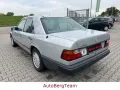 Mercedes-Benz E 230
