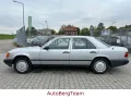 Mercedes-Benz E 230