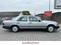 Mercedes-Benz E 230