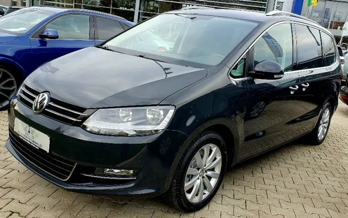 Volkswagen Sharan Highline Family Van AHK Grau AC Facelift