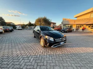 Mercedes-Benz Mercedes-benz GLA 180 d Automatic Premium
