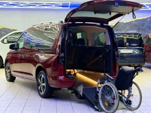 Volkswagen Caddy Style Maxi-DSG-Behindertengerecht-Rampe