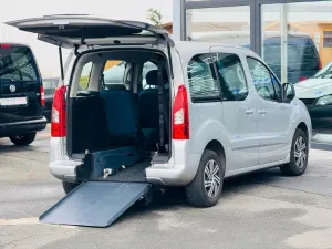 Citroën Berlingo-Behindertengerecht-Rampe-Automatik