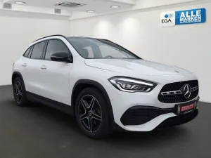 Mercedes-Benz GLA 200 AMG Line AHK Pano Parklenkass. Navi
