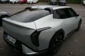 Kia EV4 FB Fastback 81 GT-line. Glasdach Mattlack