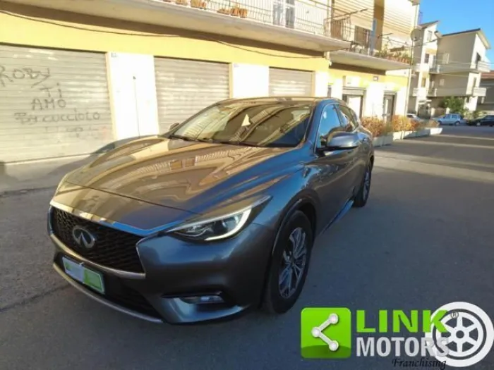 Infiniti INFINITI Q30 1.5 diesel