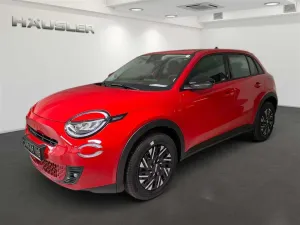 Fiat 600e  (RED) LED, PDC, Apple CarPlay