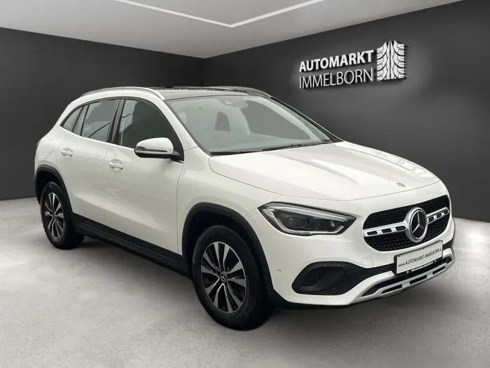 Mercedes-Benz GLA 250 e Pano*Kamera*Memory*Sound*Mubeam*Distro