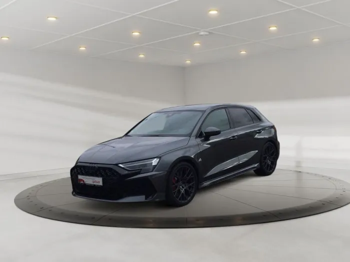Audi RS 3 Sportback 294(400) kW(PS) S tr onic