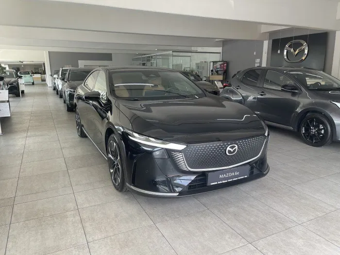 Mazda 6e EV 258PS Takumi Plus Teil-Nappaleder beige