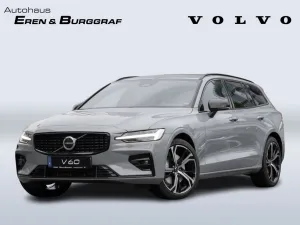 Volvo V60 Kombi Plus Dark UPE: 64.030,-