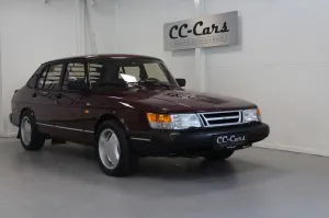 Saab 900i