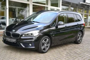 BMW 218i Gran Tourer Aut. Sport Line*Pano*Sitzheizun