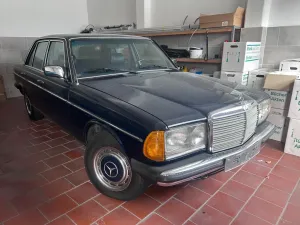 Mercedes-Benz W123 *4GANG* GEPFLEGTER ZUSTAND* 1
