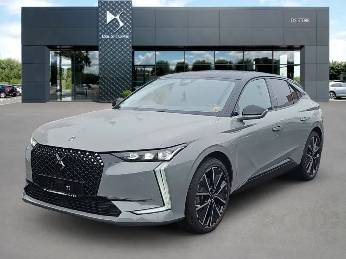 DS Automobiles DS4 E-Tense La Premiere PHEV HUD Digitales Cockp