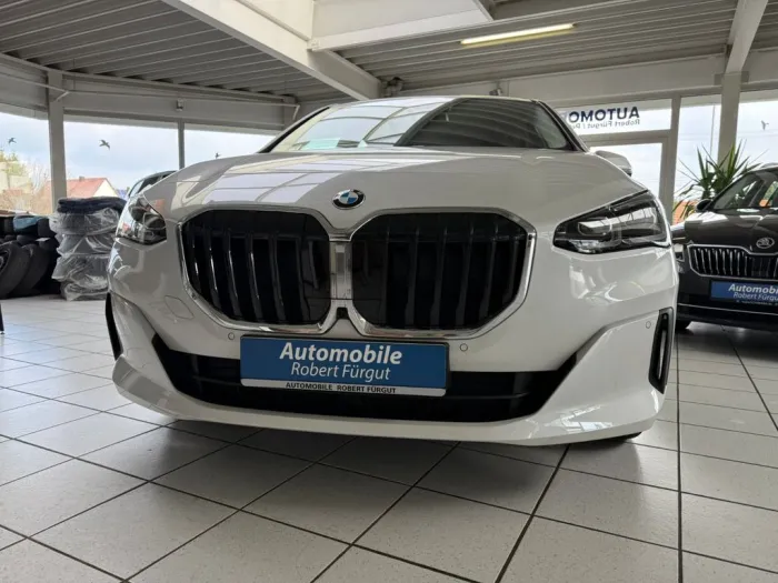 BMW 218 d Active Tourer Panoramadach Innovation