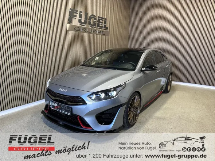 Kia ProCee'd 1.6 T-GDI DCT GT Bastuck-Pano-Navi-virt