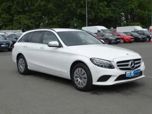 Mercedes-Benz C200-184Ps 9G-Tronic/Benzin*Navi*LED*SHZ*1-Hand