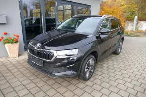 Skoda Karoq 1.5l TSI ACT Selection LED AHK