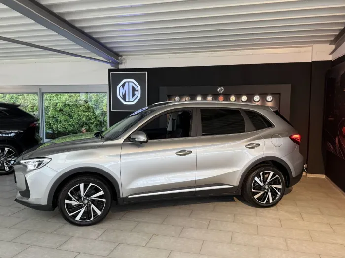 MG ZS Hybrid+ Luxury MY25