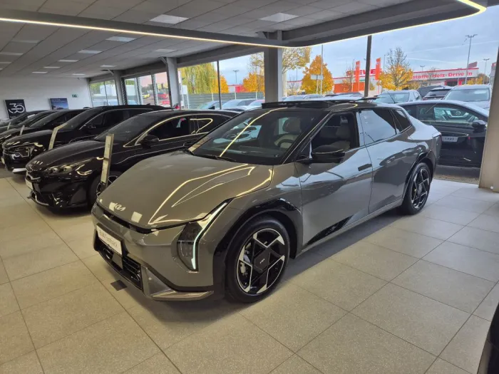 Kia EV4 Fastback 81KW GT-Line DRIVE COM CON GLAßDACH