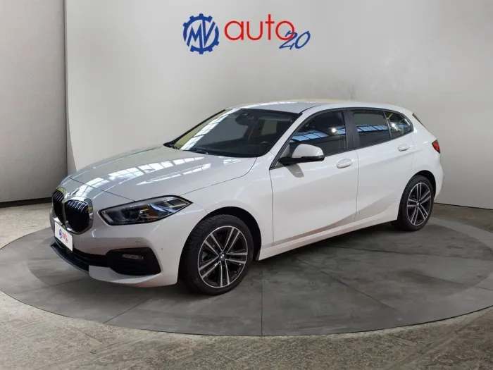 BMW Bmw 116d Advantage modello 2020 Navi Tagliandata