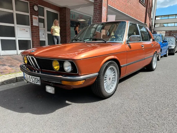 BMW 518i E12 - neu aufgebaut
