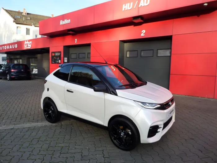 Aixam Coupé Ambition E5+ Sport ABS-KAMERA