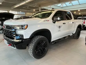 Chevrolet Silverado ZR2 V8 6.2 Offroad-Paket*Head-Up*360°