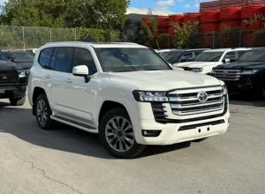 Toyota TOYOTA Land Cruiser 300 3.5 V6 305KW 415HP 7 POS
