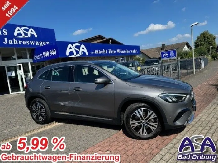 Mercedes-Benz GLA 200+AHK+Progressive Line Advanced+Totw.+grau