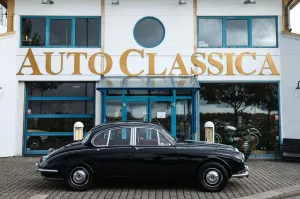 Jaguar Daimler 2.5 Litre V8