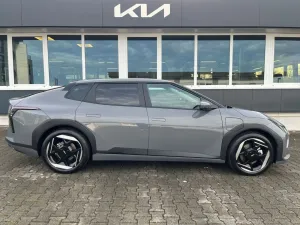 Kia EV4 81 kWh 150 kW Earth UP TE WIC DWP D S GD