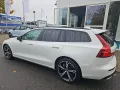 Volvo V60 B4 Plus Dark Sitz-Memory / 19 Zoll
