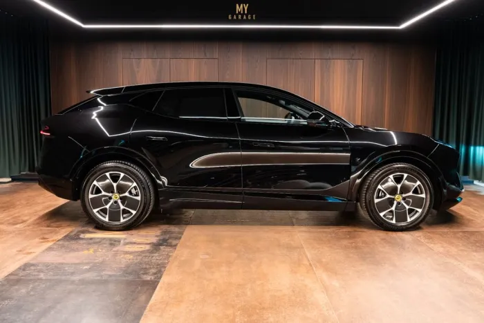 Lotus Eletre 600 - Extraordinarily Equipped