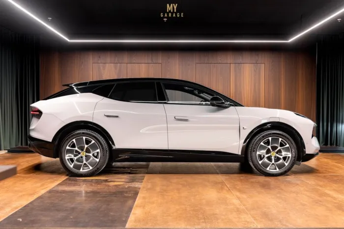 Lotus Eletre 600 Extraordinarily Equipped
