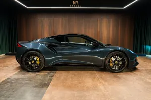 Lotus Emira I4 AUT