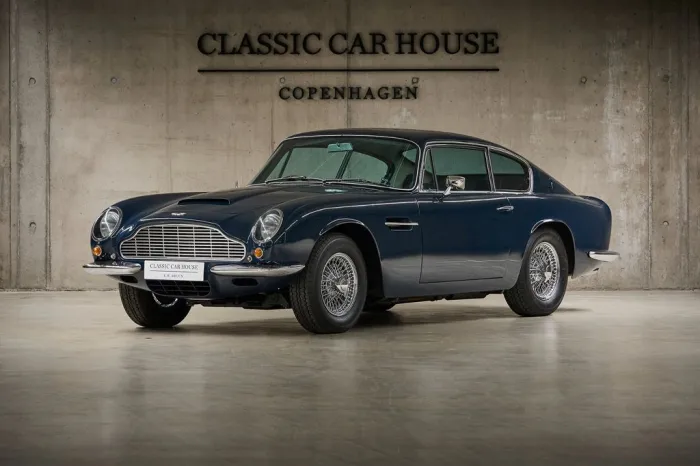 Aston Martin DB6 MK2