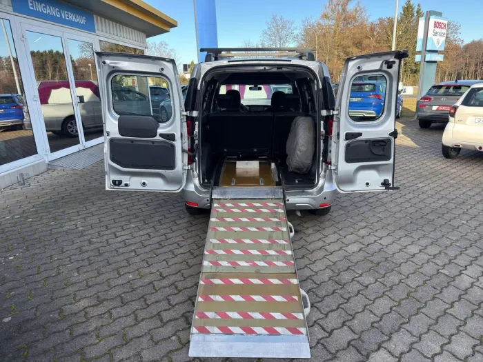 Dacia Dokker 1.2 TCE Laureate Rollstuhlrampe