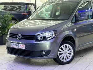 Volkswagen Caddy-DSGMaxi-Behindertengerecht-Rampe