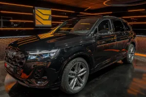 Audi Q7 55 TFSIE S Line*HUD*heated seats*Matrix LED